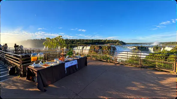 Catering frente a las Cataratas